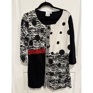 Parsley & Sage Women’s Sz Large White Black Red Abstract Button Front Tunic Top